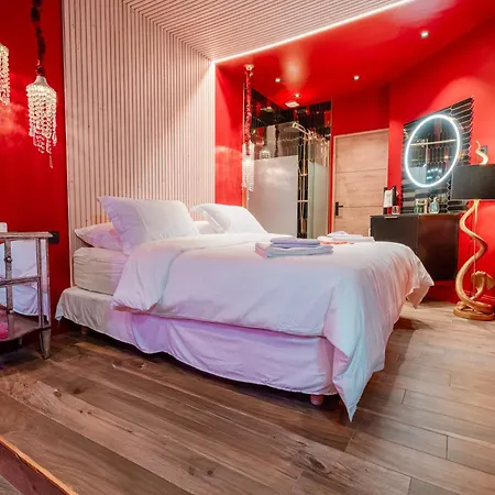 Jacuzzi & Sauna - Or Norme By Le Douze - Motel para Casais *