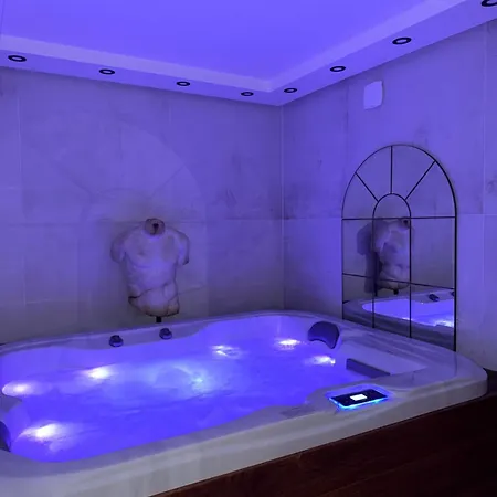 Liefdeshotel Jacuzzi & Sauna Privatifs - - Or Norme By Le Douze Parijs