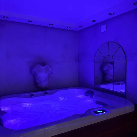 Jacuzzi & Sauna - Or Norme By Le Douze - Motel para Casais Paris