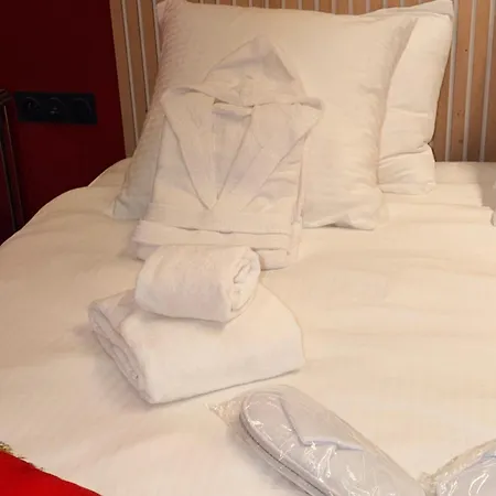 Jacuzzi & Sauna - Or Norme By Le Douze - Motel para Casais Paris