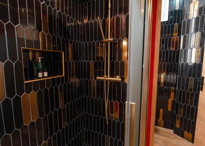 Love hôtel Jacuzzi&sauna Privatifs - - Or Norme By Le Douze Paris