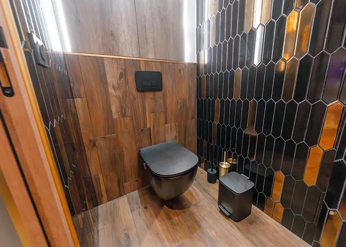 Love hotel Jacuzzi & Sauna Privatifs - - Or Norme By Le Douze Paris